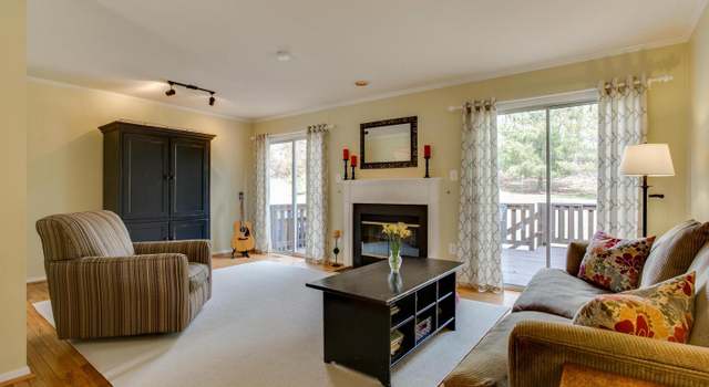 Photo of 7726 Heatherside Ln, Ellicott City, MD 21043