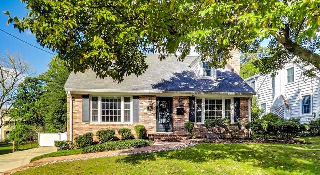 Photo of 12 Hutton St, Gaithersburg, MD 20877