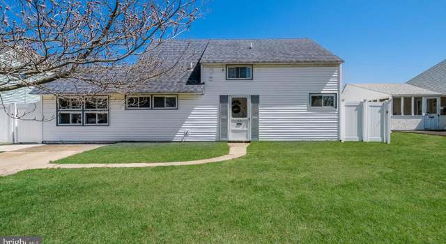 Photo of 50 Nature Ln, Levittown, PA 19054