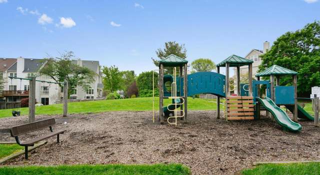 Photo of 8720 Delcris Dr, Gaithersburg, MD 20886