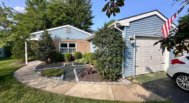 Photo of 6 Picardy Pl, Southampton, NJ 08088