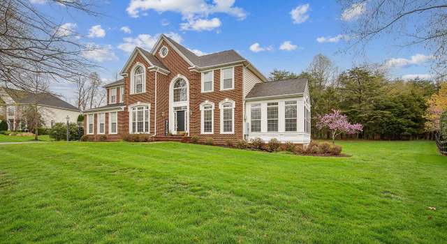 Property at 7664 Great Dover St, Gainesville, VA 20155, 4 beds, 4 baths
