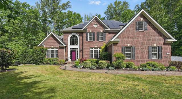 Photo of 8108 Spruce Valley Ln, Clifton, VA 20124
