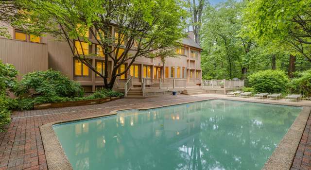 Property at 2415 Velvet Ridge Dr, Owings Mills, MD 21117, 5 beds, 4 baths