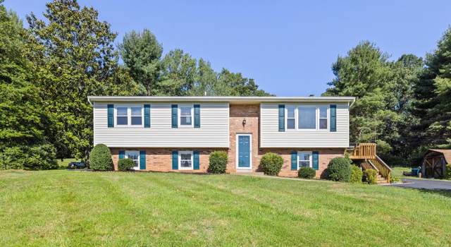 Photo of 4592 Hillside Ct, Warrenton, VA 20187