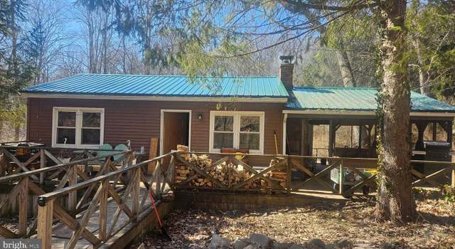 Photo of 150 Poplar Ln, Crystal Spring, PA 15536