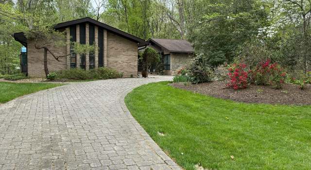 Photo of 7513 Royal Oak Dr, Mclean, VA 22102