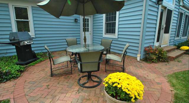 Photo of 3262 White Barn Ct, Herndon, VA 20171