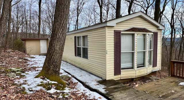 Photo of 407 Woodlawn Dr, Breezewood, PA 15533