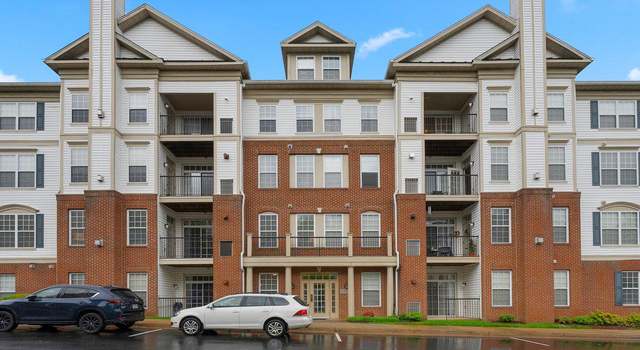 Photo of 11565 Cavalier Landing Ct #201, Fairfax, VA 22030