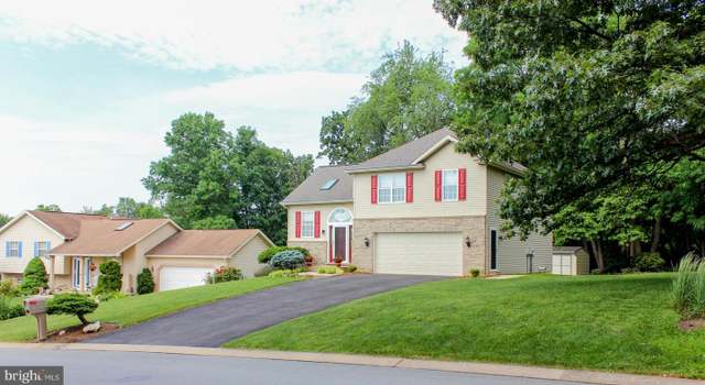 Photo of 327 Larkin Dr, Red Lion, PA 17356