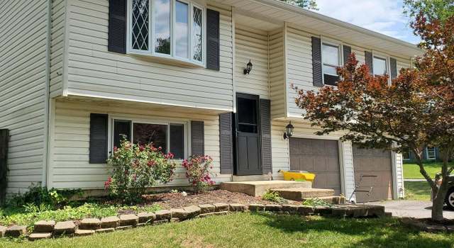 Photo of 2000 Aberdeen Dr, Crofton, MD 21114