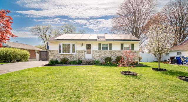 Photo of 3836 Oakleigh Dr, York, PA 17402