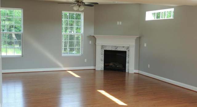 Photo of 6136 Owings Beach Rd, Deale, MD 20751