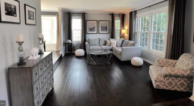 Photo of 14316 Brookmere Dr, Centreville, VA 20120