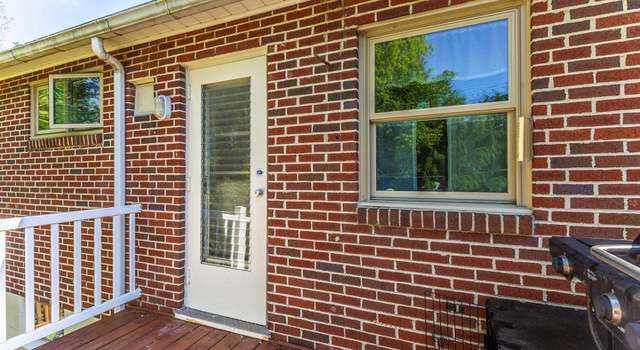 Photo of 153 N Colonial Dr, Hagerstown, MD 21742