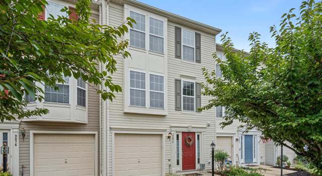 Photo of 9074 Falcon Glen Ct, Bristow, VA 20136