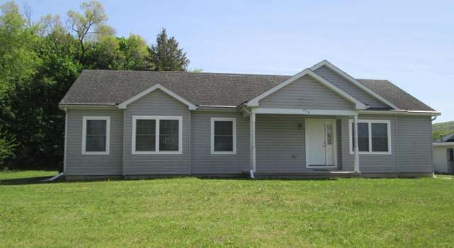 Photo of 228 Mill St, Mount Holly Springs, PA 17065