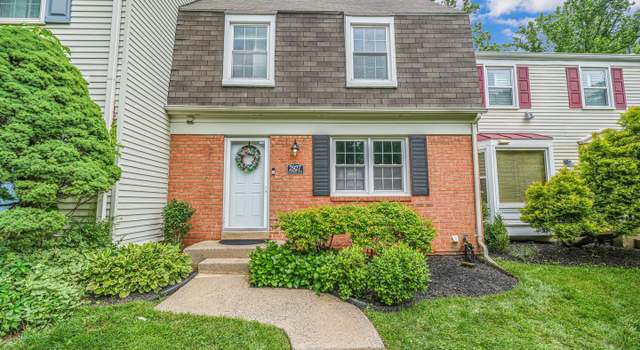 Photo of 2927 Ellenwood Dr, Fairfax, VA 22031