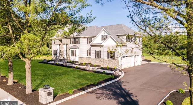 Photo of 9 Gregory Ct, Monroe Township, NJ 08831