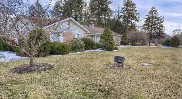 Photo of 414 Berrysburg Rd, Millersburg, PA 17061