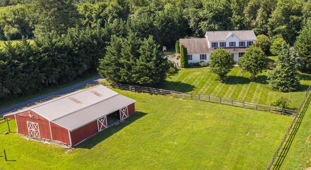 Photo of 36349 Shoemaker School Rd, Purcellville, VA 20132
