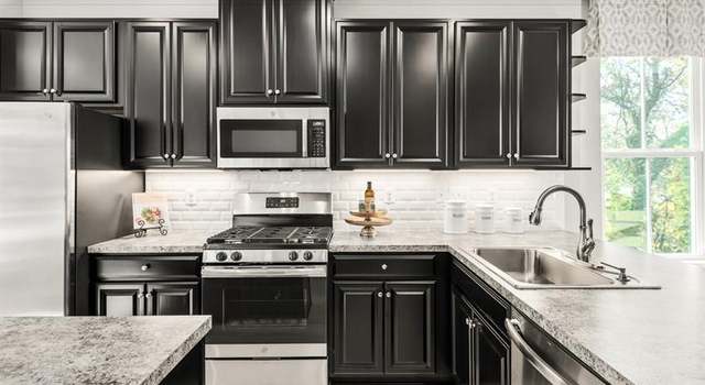 Photo of 185 Woodgate Cir Unit CLARENDON-MIDLEVEL, Pasadena, MD 21122