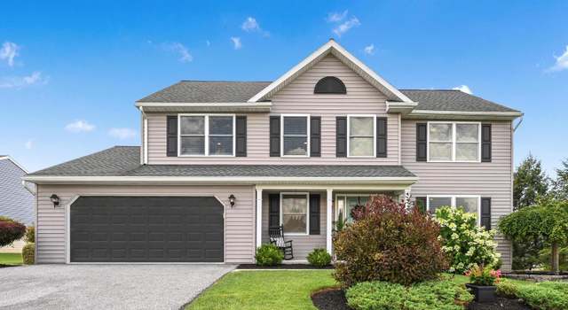 Photo of 102 Village Dr, Newmanstown, PA 17073