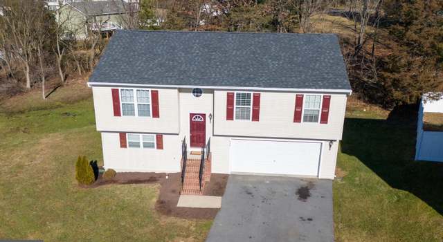 Photo of 636 Ford Cir, Inwood, WV 25428