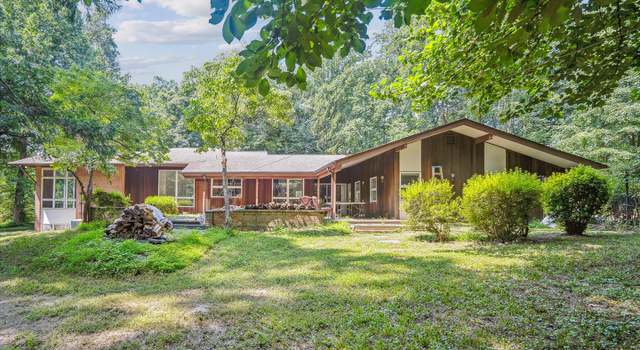Photo of 18301 Mink Hollow Rd, Highland, MD 20777