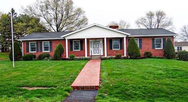 Photo of 2560 Sardonyx Dr, Chambersburg, PA 17202