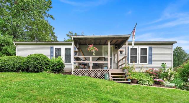 Photo of 18 Marlin Dr, Stevens, PA 17578