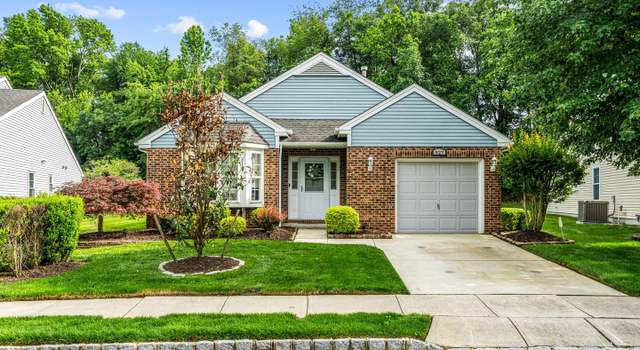 Photo of 927 S Larkspur Pl, Mount Laurel, NJ 08054