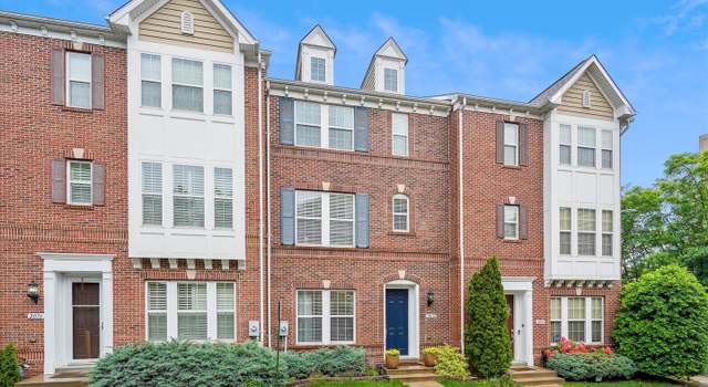 Photo of 2072 Hunting Creek Ct, Alexandria, VA 22303