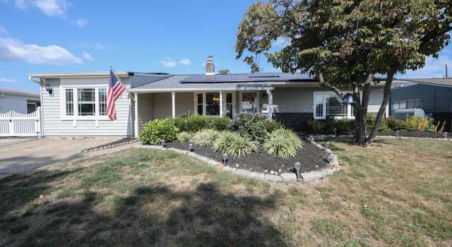 Photo of 42 Friendly Ln, Levittown, PA 19055