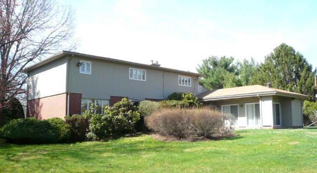 Photo of 8223 Maxine Cir, Pikesville, MD 21208