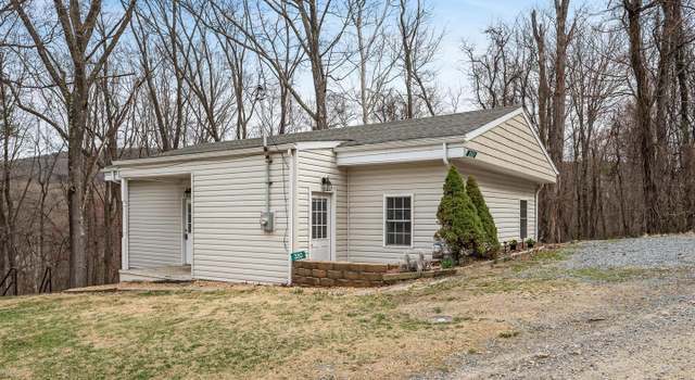 Photo of 350 Evergreen Ln, Bluemont, VA 20135