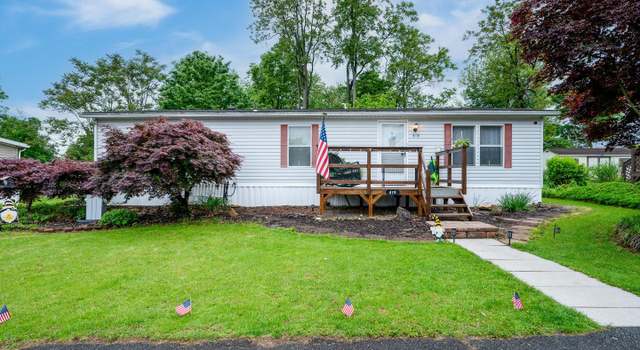 Photo of 419 Allenbrook Ln, Reading, PA 19606
