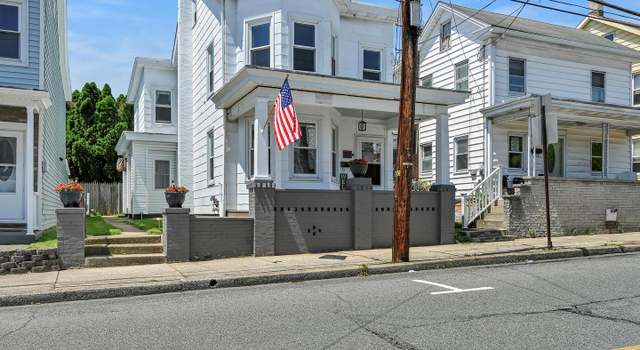 Photo of 33 N Berne St, Schuylkill Haven, PA 17972