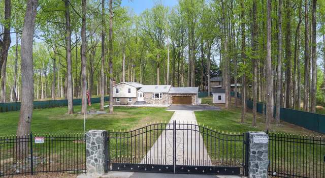 Photo of 1401 Spring Lake Dr, Haymarket, VA 20169