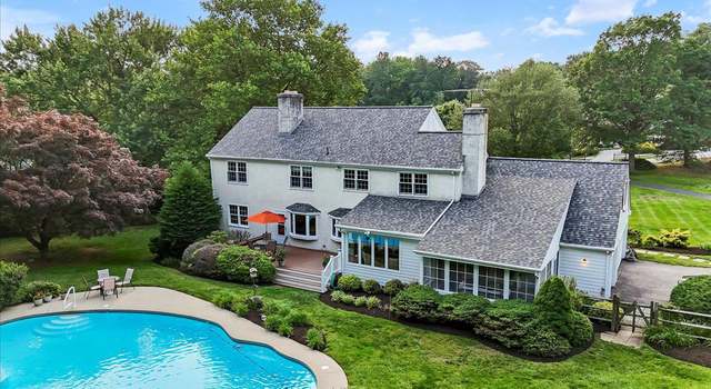 Photo of 1771 Hunters Cir, West Chester, PA 19380