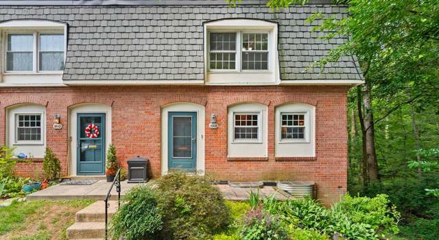 Property at 5908 Minutemen #293, Springfield, VA 22152, 3 beds, 2.5 baths