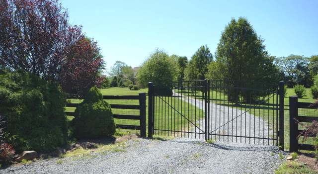 Photo of 15355 Woodgrove Rd, Hillsboro, VA 20132