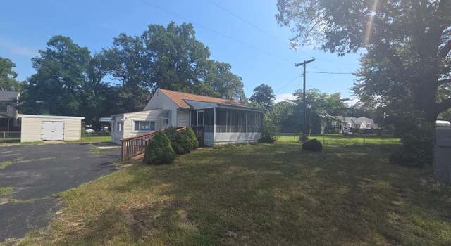 Photo of 1814 Division Rd, Pasadena, MD 21122