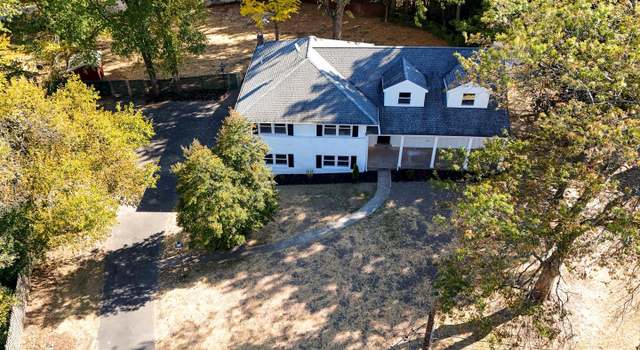 Photo of 1 Laurel Ct, Cinnaminson, NJ 08077