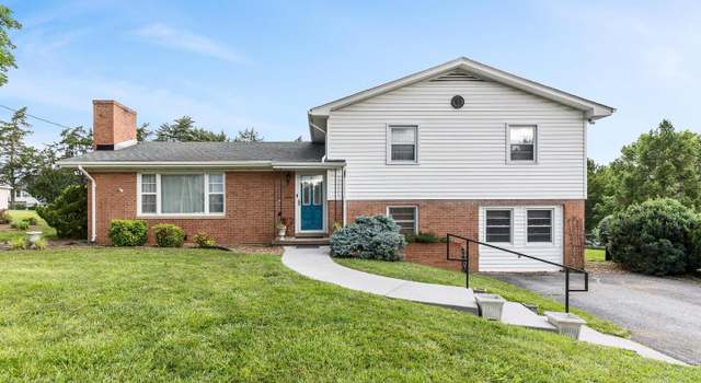 Photo of 817 Laurie Dr, Strasburg, VA 22657