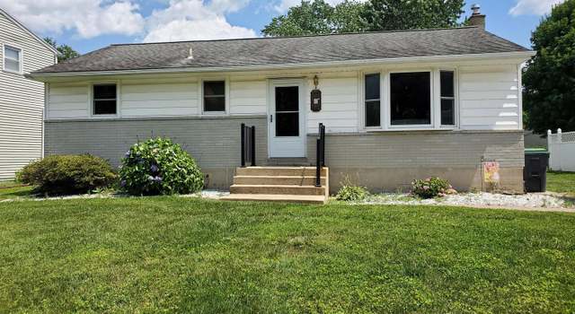 Photo of 43 Springlake Dr, Newark, DE 19711