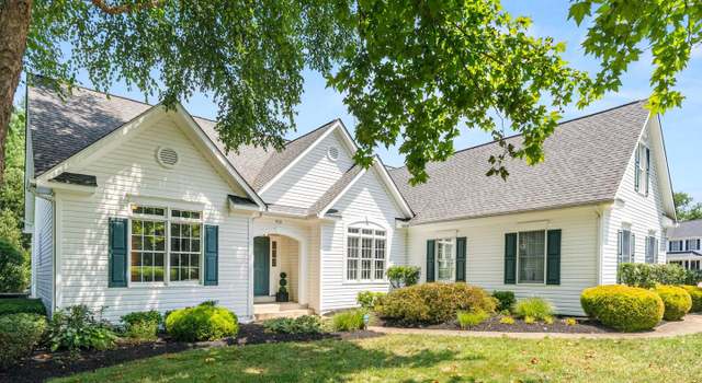 Photo of 400 Glenmeade Cir, Purcellville, VA 20132