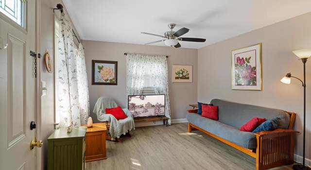 Photo of 150 Lambert Dr, Manassas Park, VA 20111