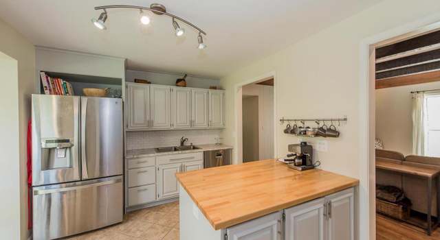 Photo of 12478 Indian Hill Dr, Sykesville, MD 21784